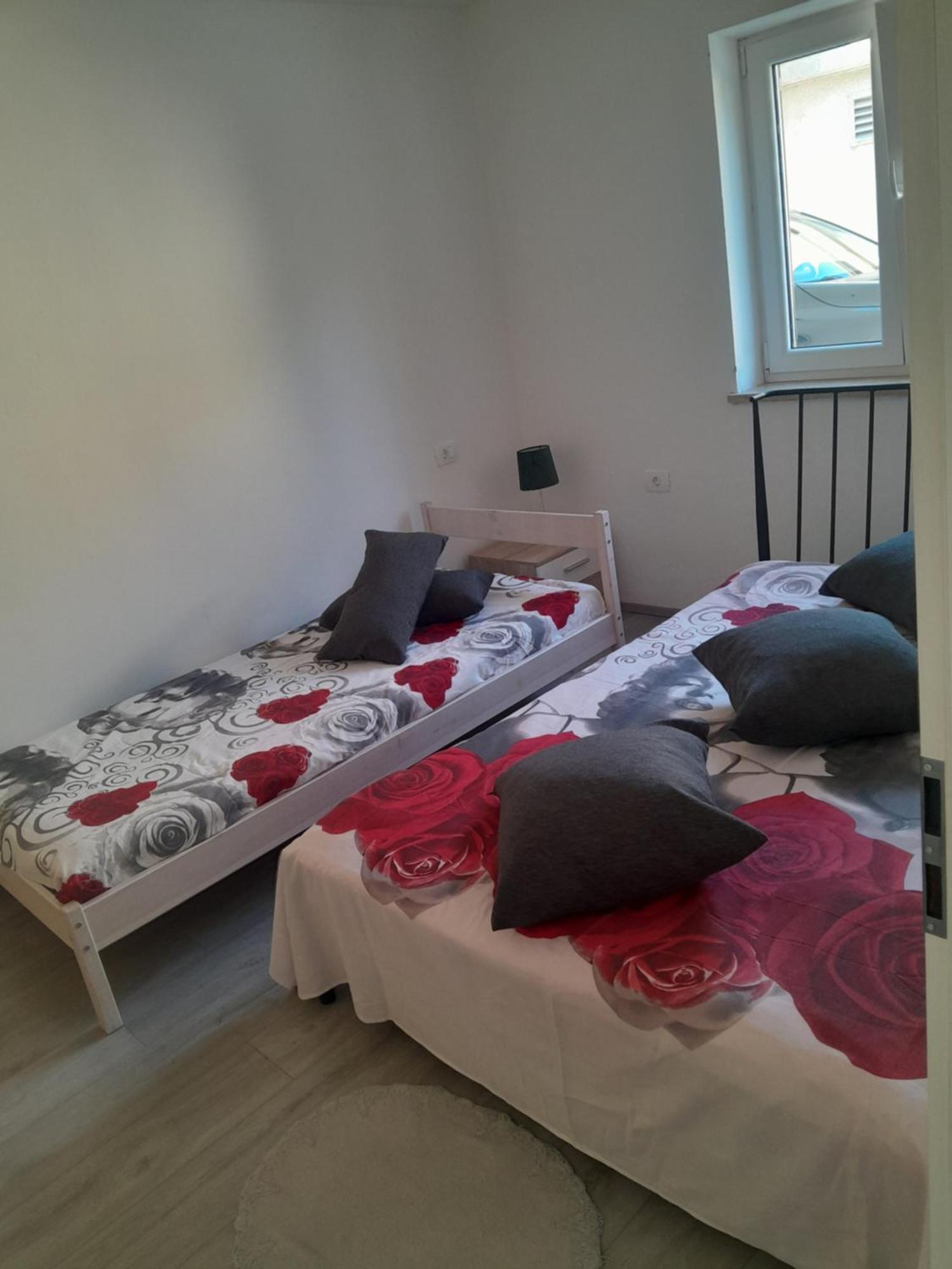 Apartmaji สตรุนยัน ภายนอก รูปภาพ
